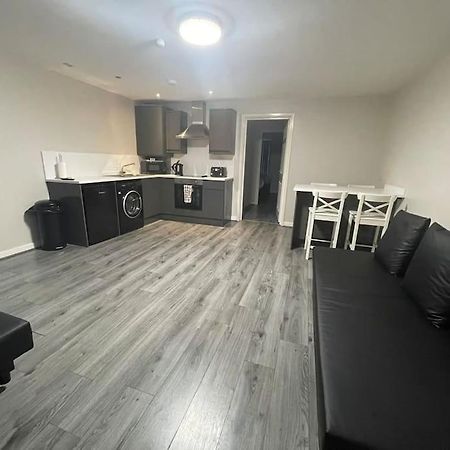 Hosted By Ryan - 2 Bedroom Apartment Liverpool Eksteriør bilde